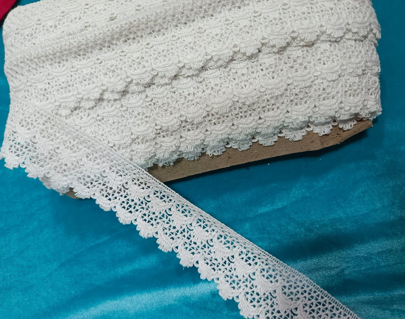 white cotton lace